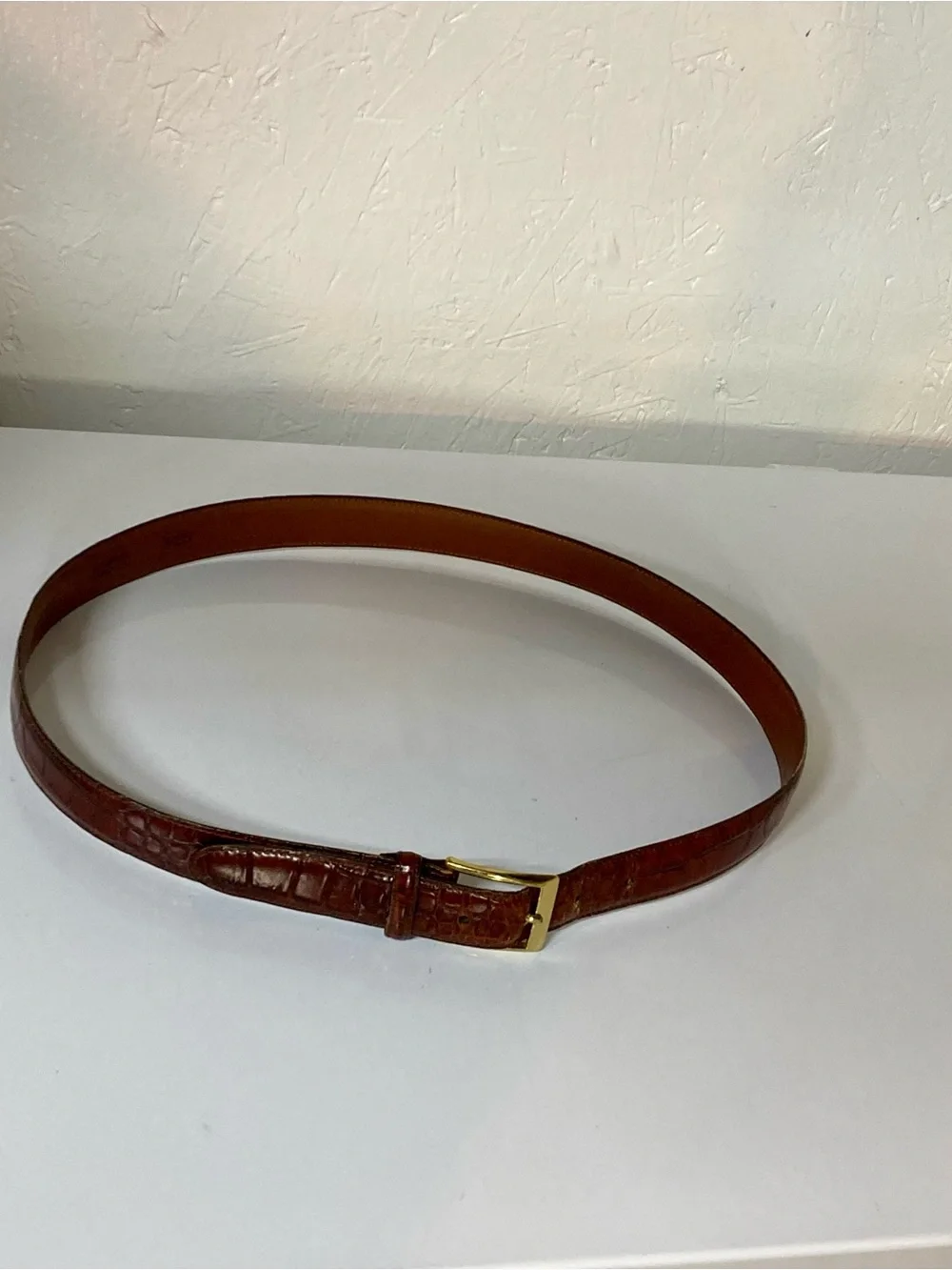 Jos. A. Bank Brown Croc-Embossed Leather Belt with Gold Brass Buckle